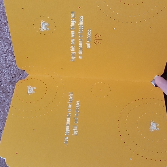 2 Hallmark Cards - Picture 3 of 5